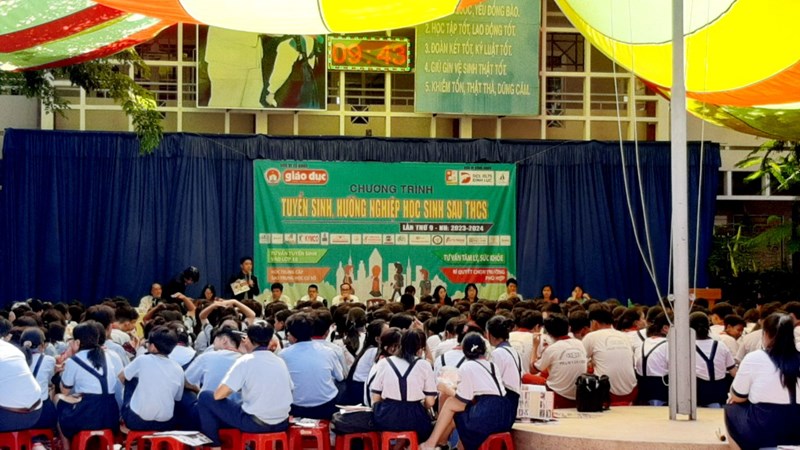 Ngày hội Tư vấn hướng nghiệp phân luồng học sinh sau THCS tại trường THCS Phạm Văn Chiêu năm học 2023-2024